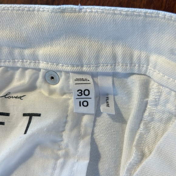 Anne Taylor Loft White Flair Denim Jeans! - Picture 7 of 7